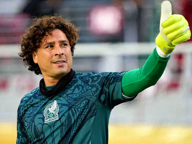 Ochoa volta à seleção mexicana para testes contra Portugal e Bélgica